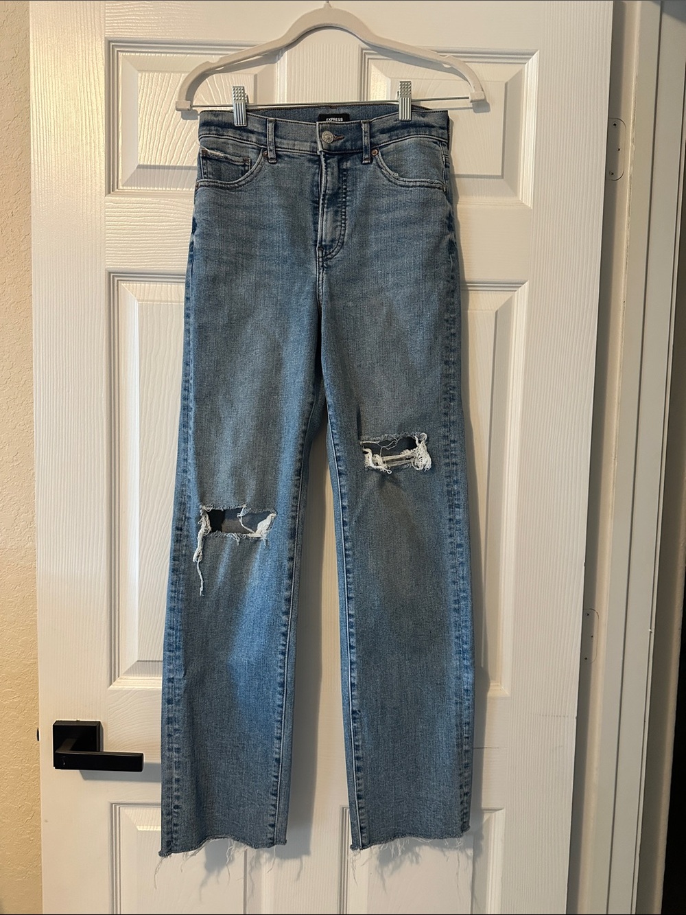 Express Distressed Straight Leg Women’s Jeans